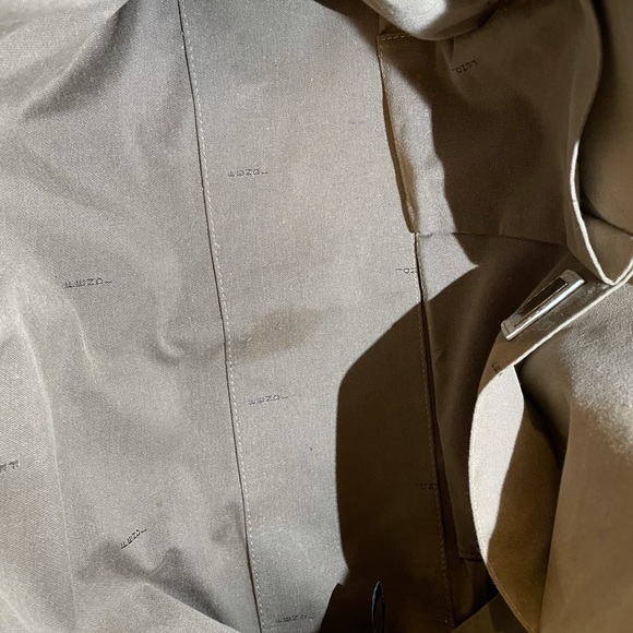 Fendi Grained Large Calfskin B Mix Tote - Picture 4 of 7